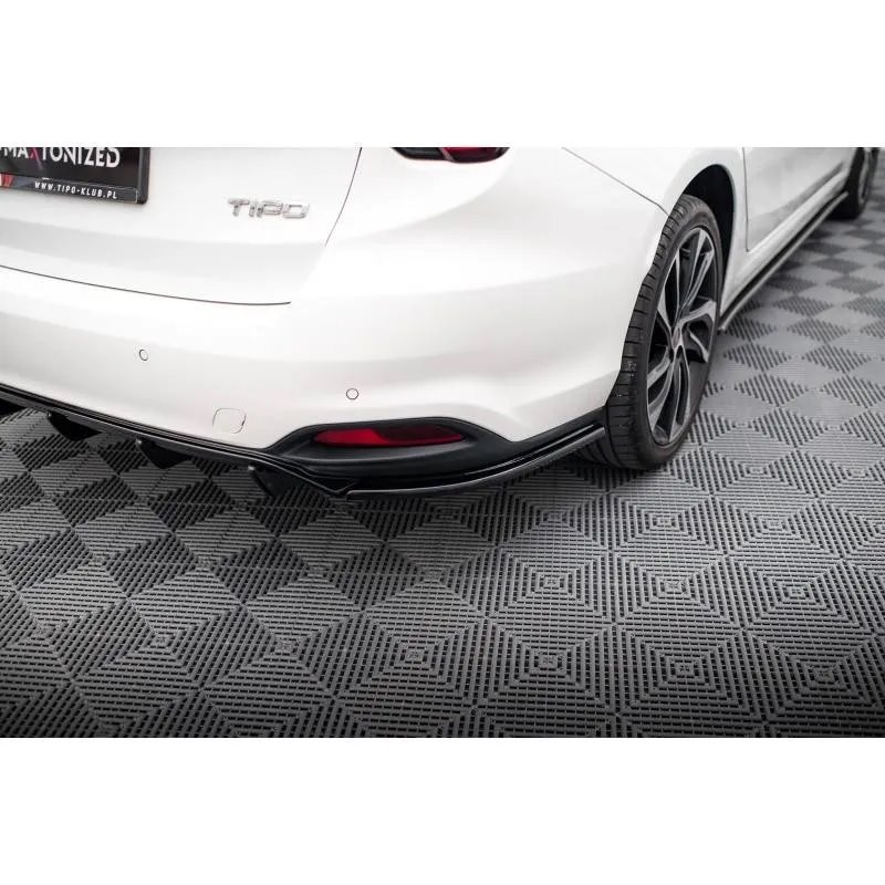 Maxton - LAME DU PARE CHOCS ARRIERE Fiat Tipo S-Design Noir Brillant