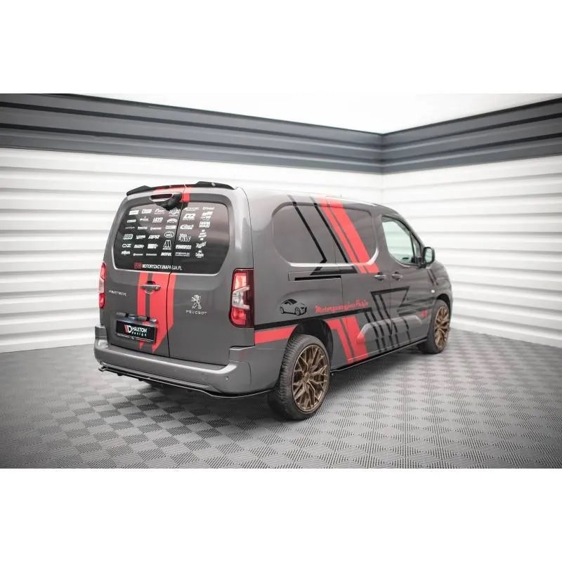 Maxton - Arriere Splitter (avec une barre verticale) Peugeot Partner Long Mk3 Noir Brillant