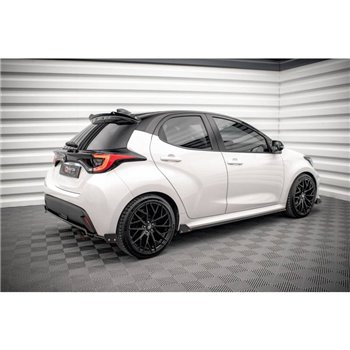 Maxton - Rajouts Des Bas De Caisse V.1 + Ailerons Toyota Yaris Mk4 Noir Brillant