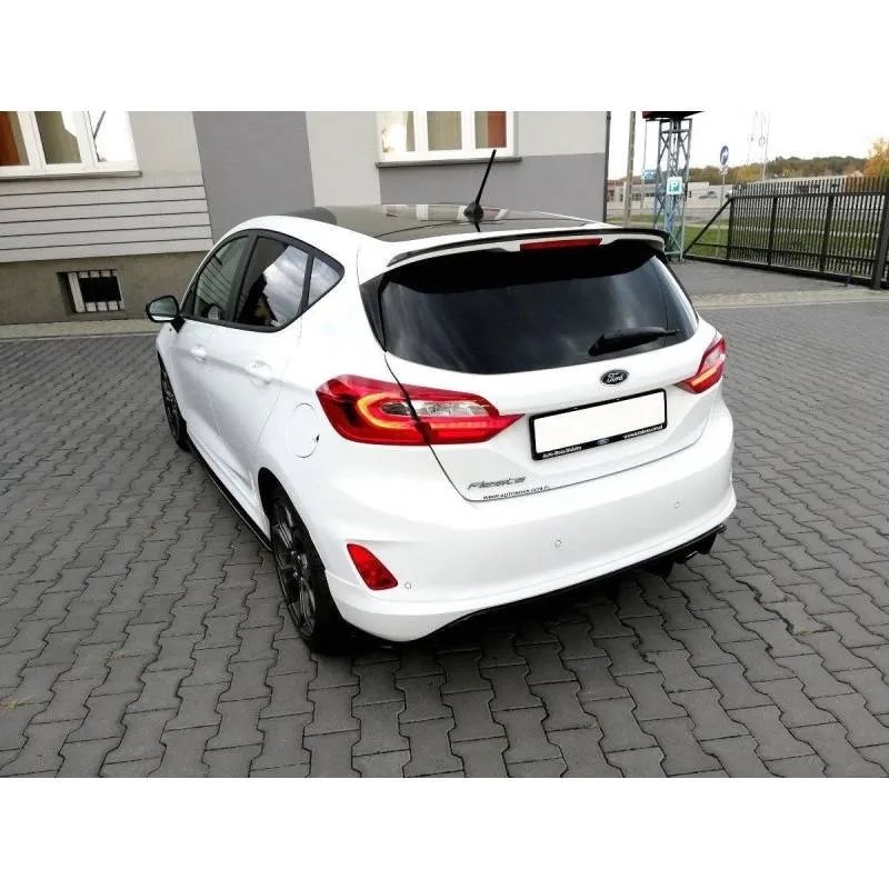 Maxton - Spoiler Cap Ford Fiesta Mk8 Noir Brillant