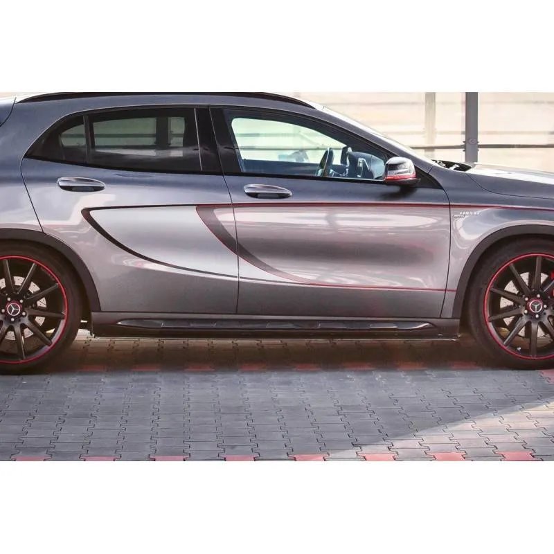 Maxton - Rajouts Des Bas De Caisse V.1 Mercedes-Benz GLA 45 AMG Noir Brillant