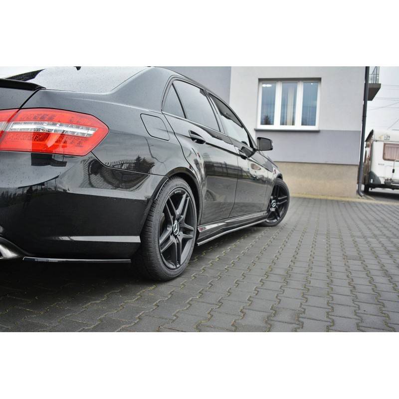 Maxton - SET DES DIFFUSEUR DES BAS DE CAISSE MERCEDES-BENZ E63 AMG W212 Noir Brillant