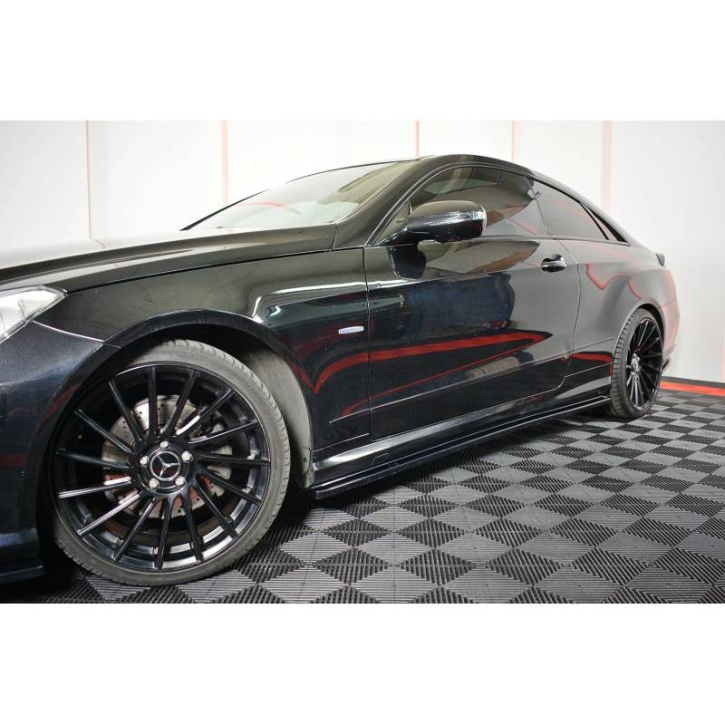 Maxton - Set Des Diffuseur Des Bas De Caisse Mercedes-Benz E-Class W207 Coupe AMG-Line Noir Brillant