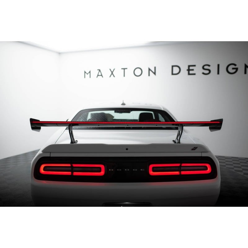 Maxton - Carbon Spoiler + LED Dodge Challenger Mk3