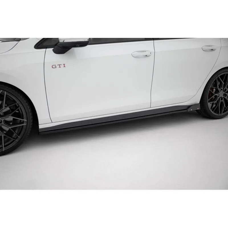 Maxton - Rajouts Des Bas De Caisse V.2 + Ailerons Volkswagen Golf GTI / GTE / GTI Clubsport / GTD / R-Line Mk8 Noir Brillant