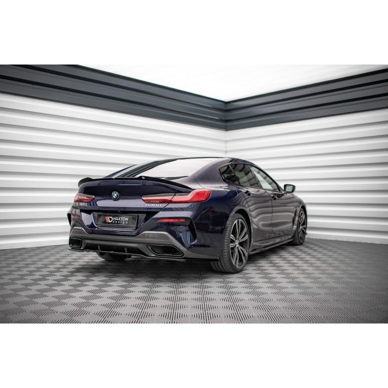 Maxton - Arriere Splitter (avec une barre verticale) BMW 8 Gran Coupe M-Pack G16 Noir Brillant